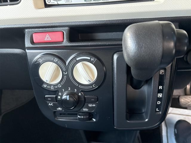0902306A30260928W01104.jpg