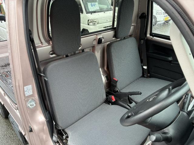 23130860_carP_l_6.jpg