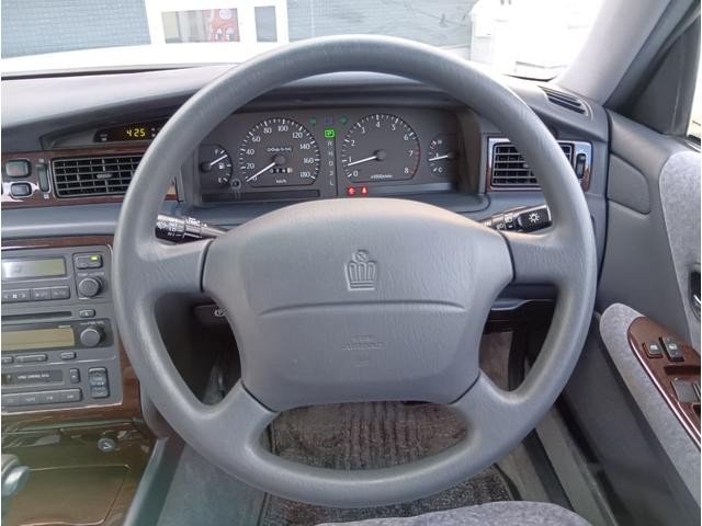 9900182A30261013W00205.jpg
