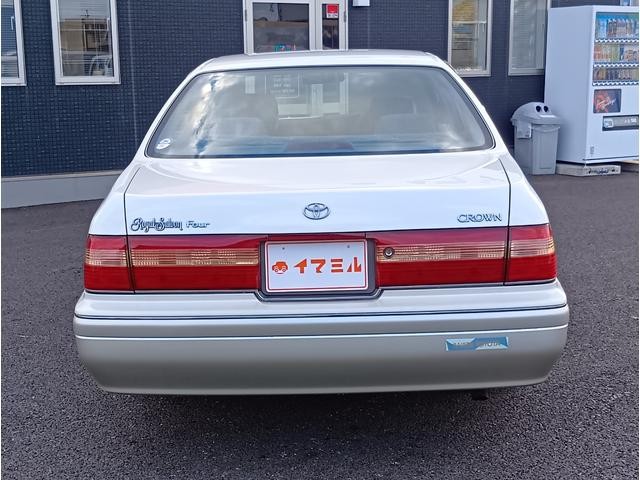 9900182A30261013W00215.jpg