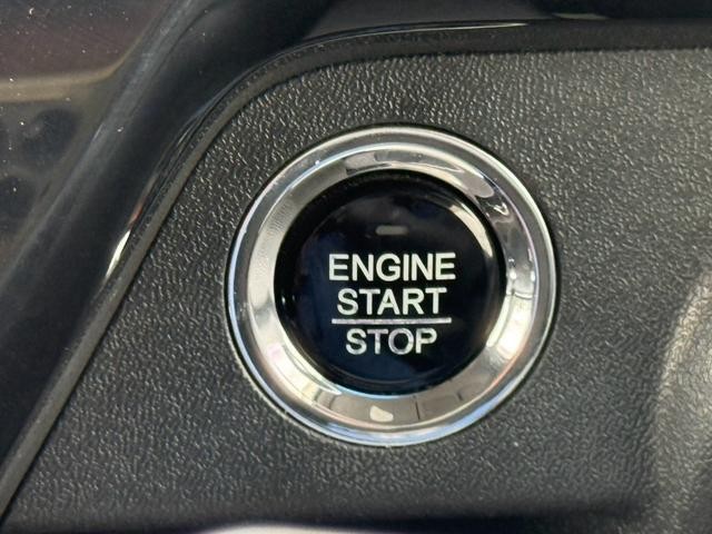 0541528A30261013W00117.jpg