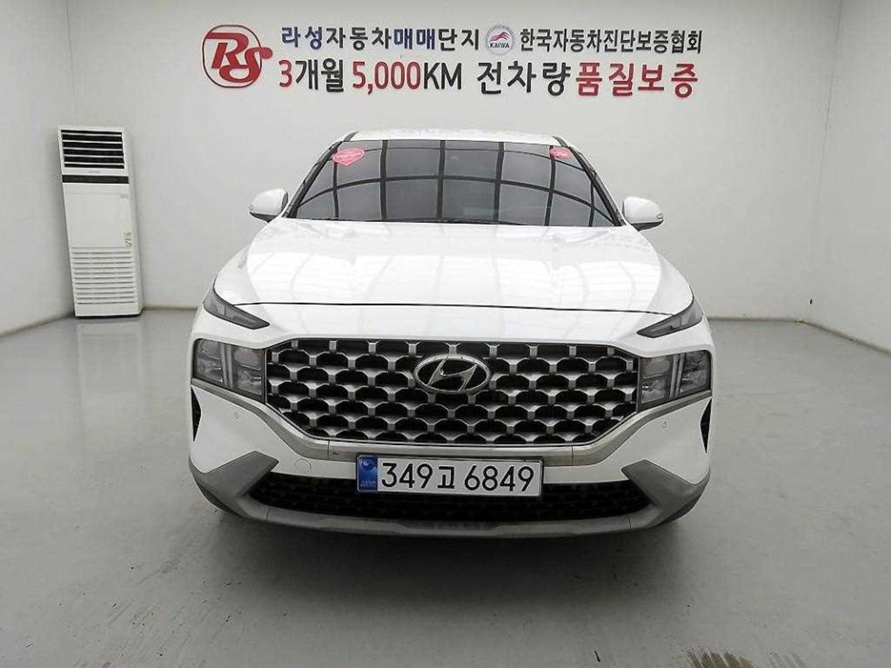 2022 Hyundai Santa, photo 1 of 1