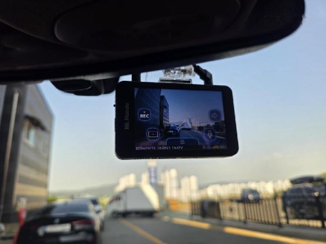 daf0fafb309fa001cc60bb2407670229.jpeg