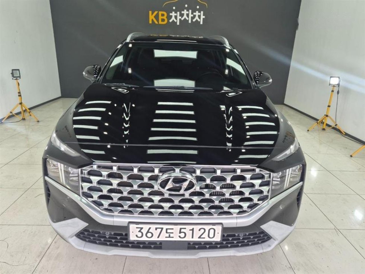 2021 Hyundai Santa, photo 1 of 1
