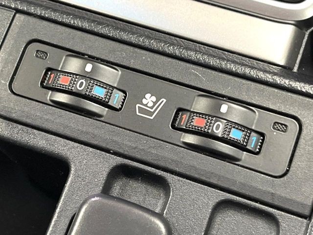 62c74e9316f64ee99efd79401240b3f0.jpg