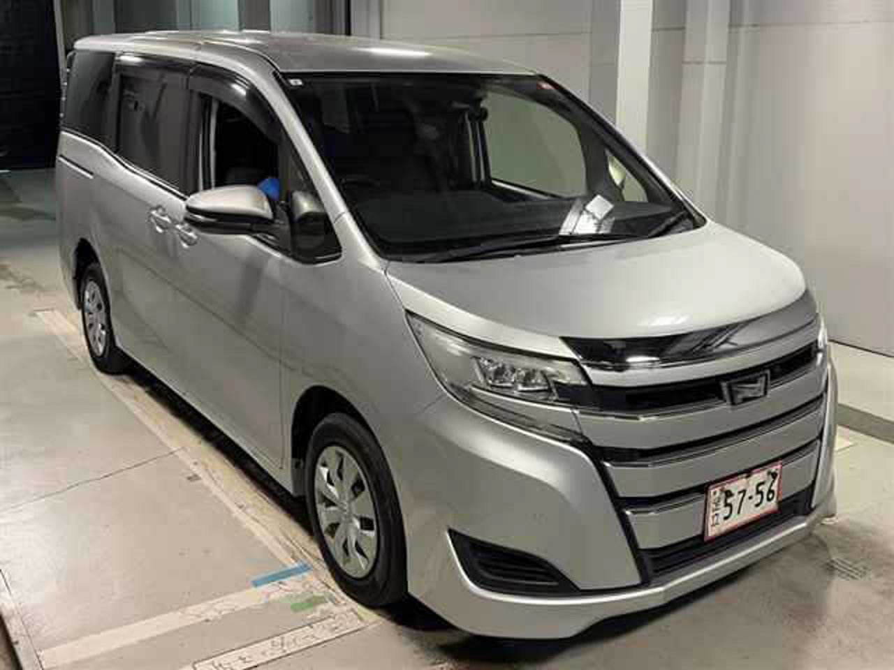 2021 Toyota Noah, photo 1 of 1