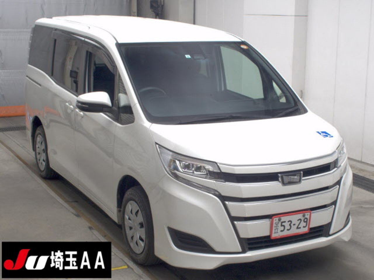2019 Toyota Noah, photo 1 of 1