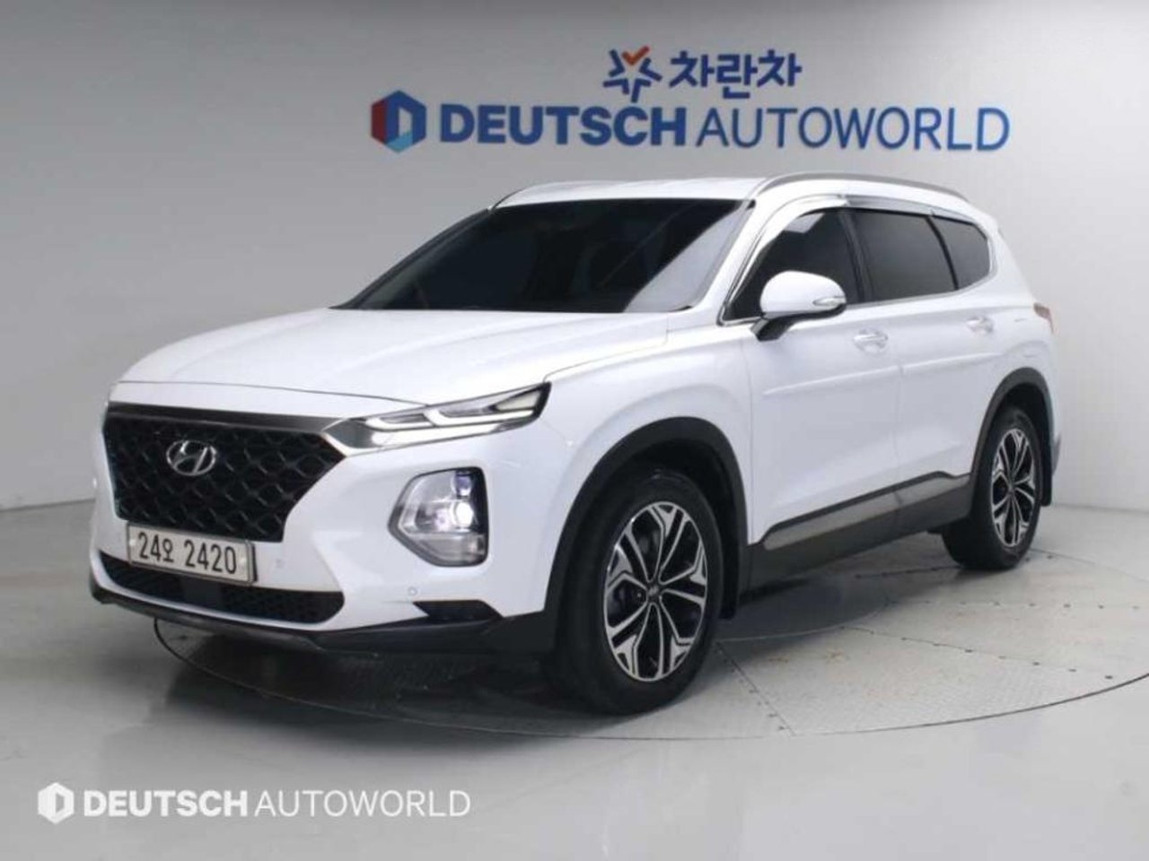 2019 Hyundai Santa, photo 1 of 1