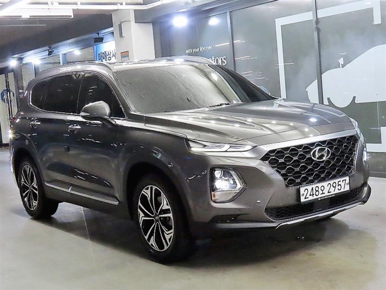 2020 Hyundai Santa, photo 1 of 1