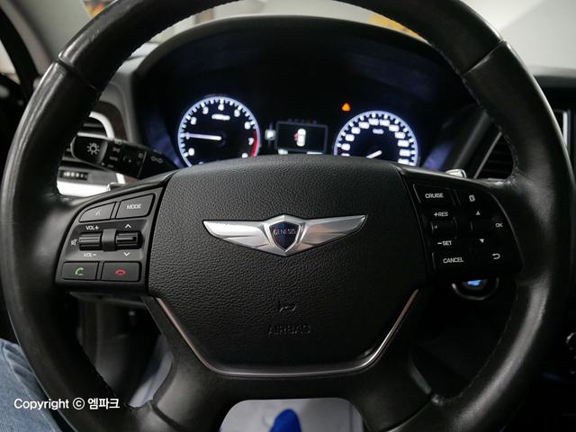 1051501818R8.jpg
