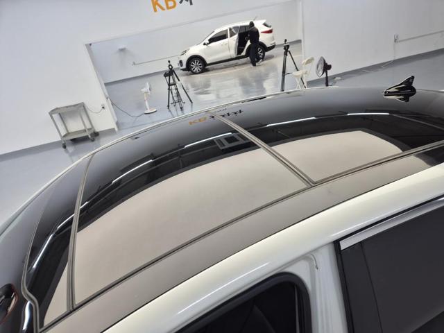5111501556R13.jpg