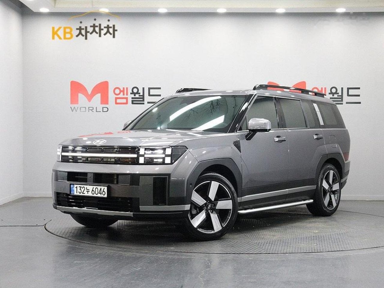2023 Hyundai Santa, photo 1 of 1