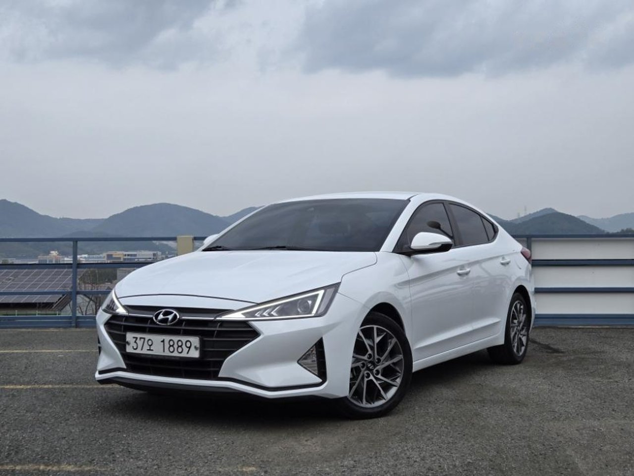 2019 Hyundai Avante, photo 1 of 1