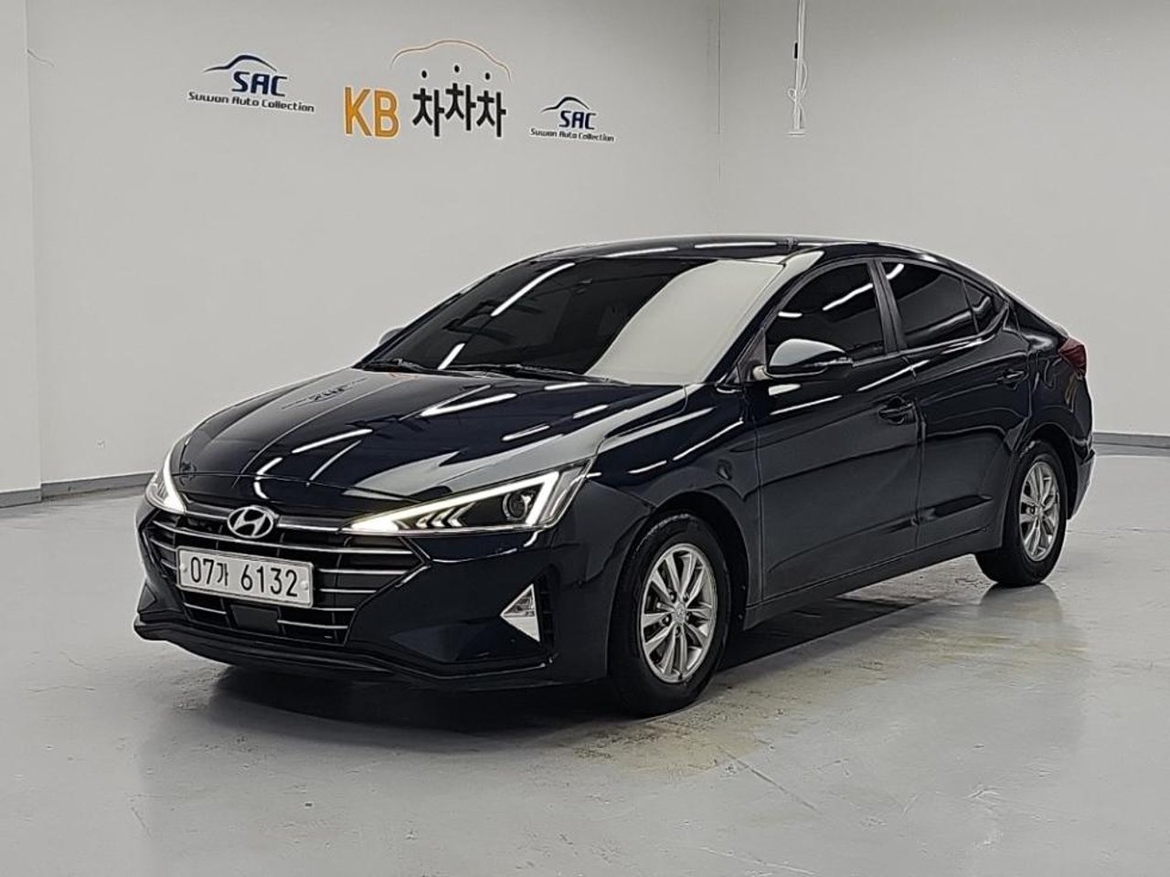 2019 Hyundai Avante, photo 1 of 1