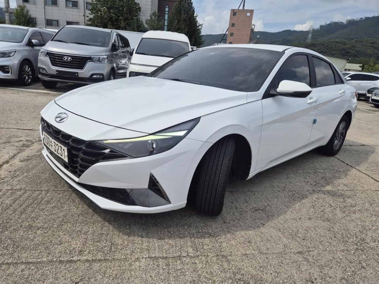 2020 Hyundai Avante, photo 1 of 1