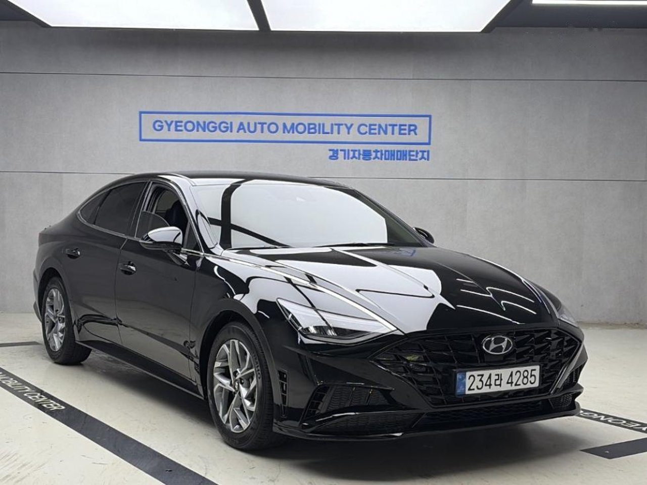 2022 Hyundai Sonata, photo 1 of 1