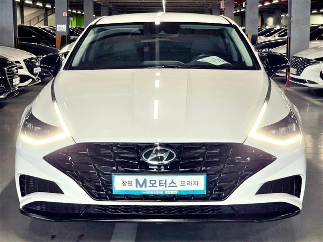2022 Hyundai Sonata, photo 1 of 1