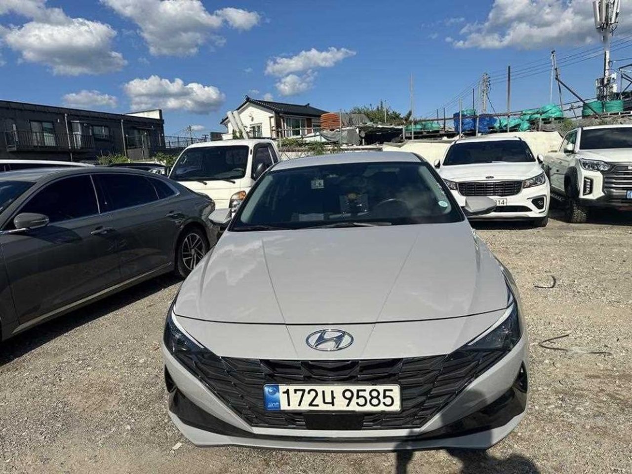 2022 Hyundai Avante, photo 1 of 1