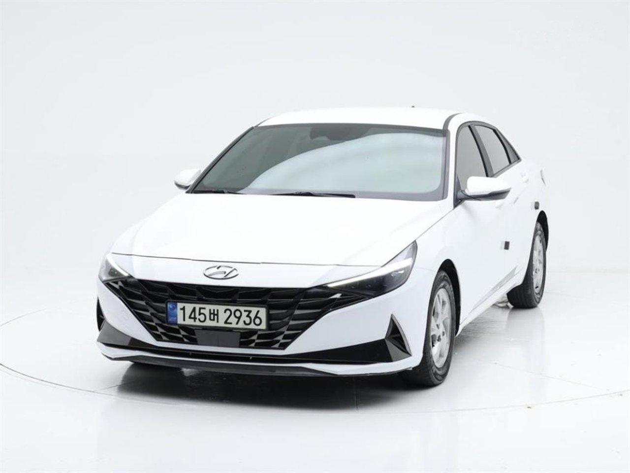 2021 Hyundai Avante, photo 1 of 1