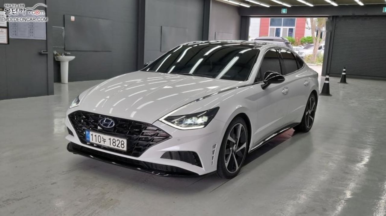2021 Hyundai Sonata, photo 1 of 1
