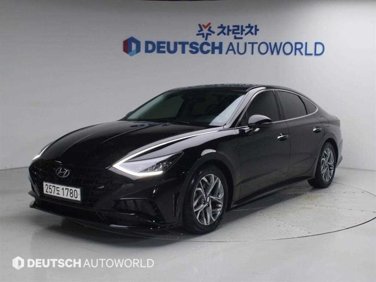 2022 Hyundai Sonata, photo 1 of 1