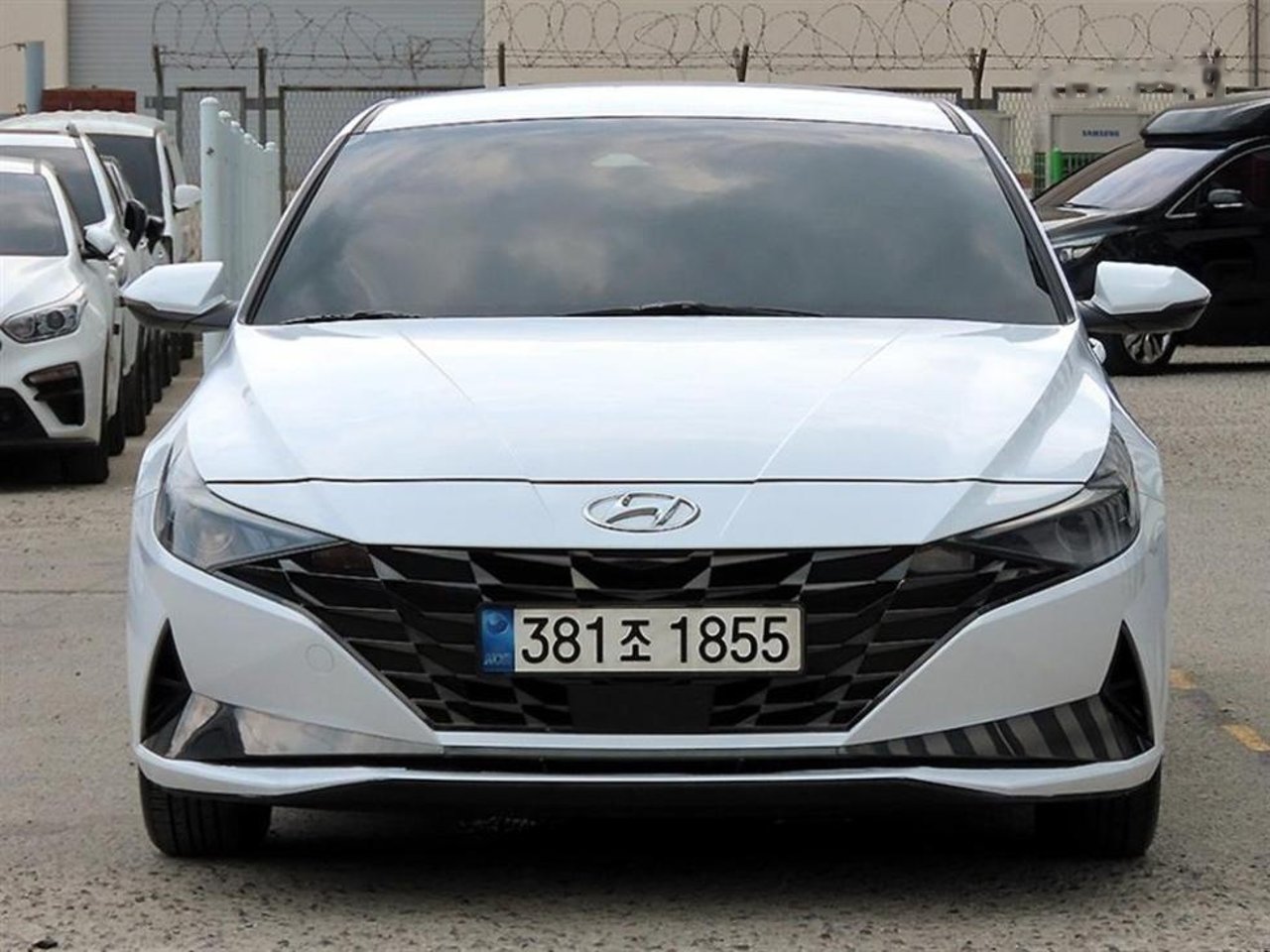 2022 Hyundai Avante, photo 1 of 1