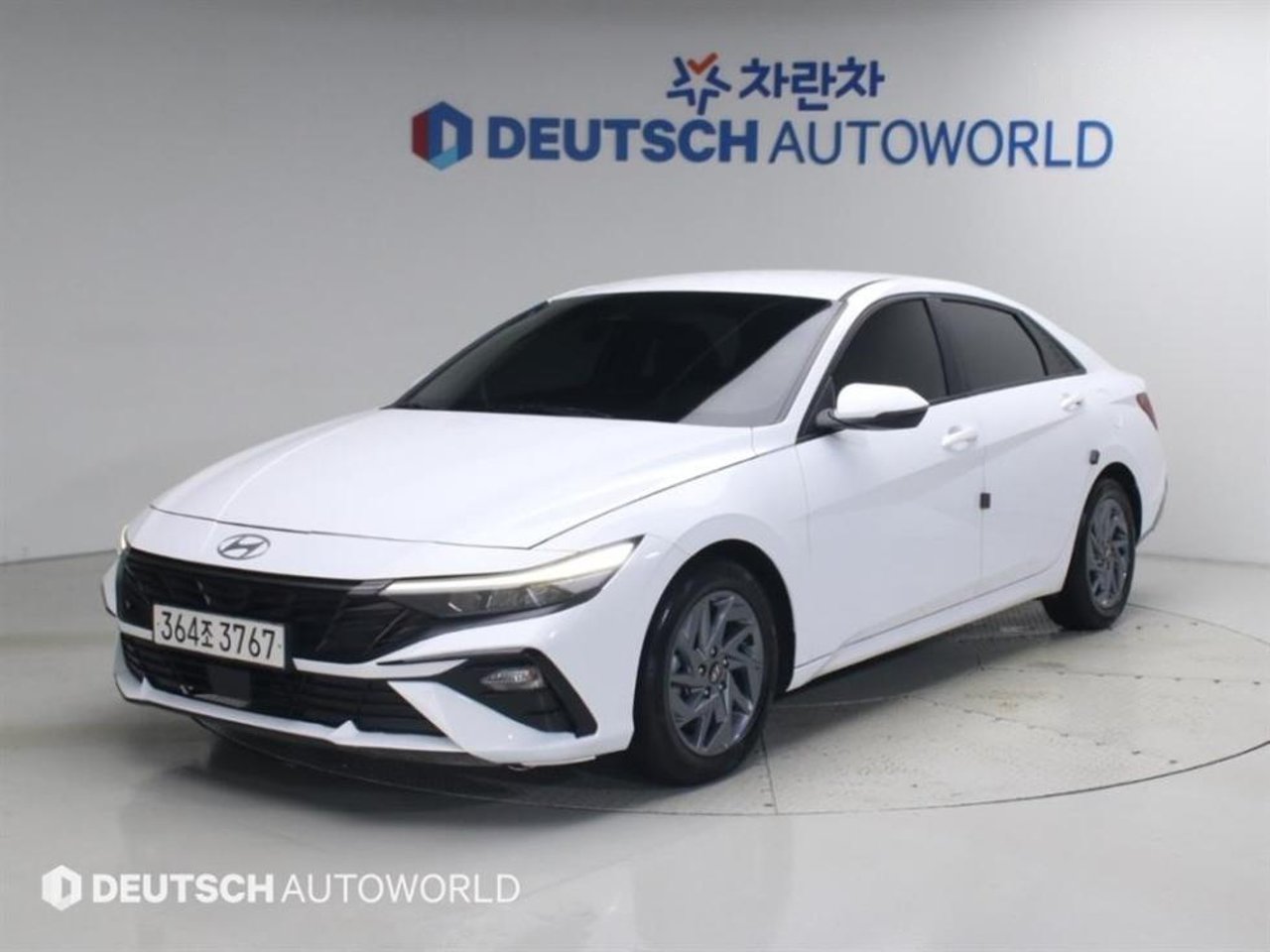 2023 Hyundai Avante, photo 1 of 1