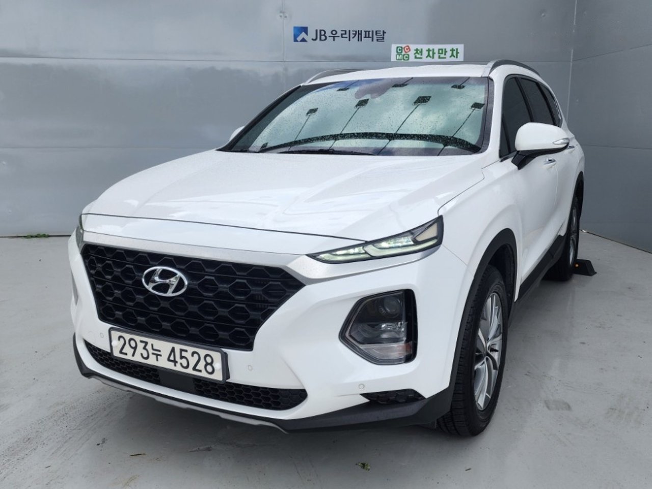 2019 Hyundai Santa, photo 1 of 1