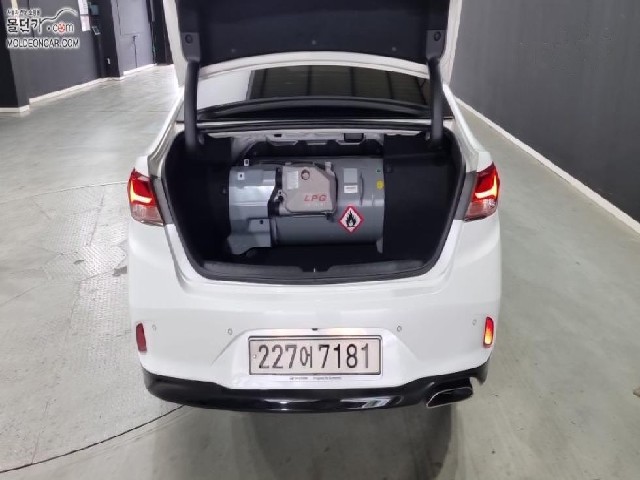 ac20bd60ab6aff6a0f2758d18d180501.jpeg