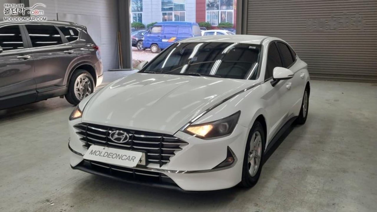 2022 Hyundai Sonata, photo 1 of 1