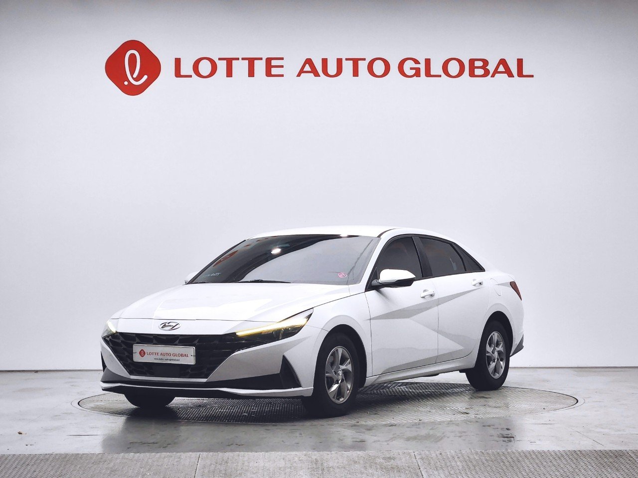 2021 Hyundai Avante, photo 1 of 1