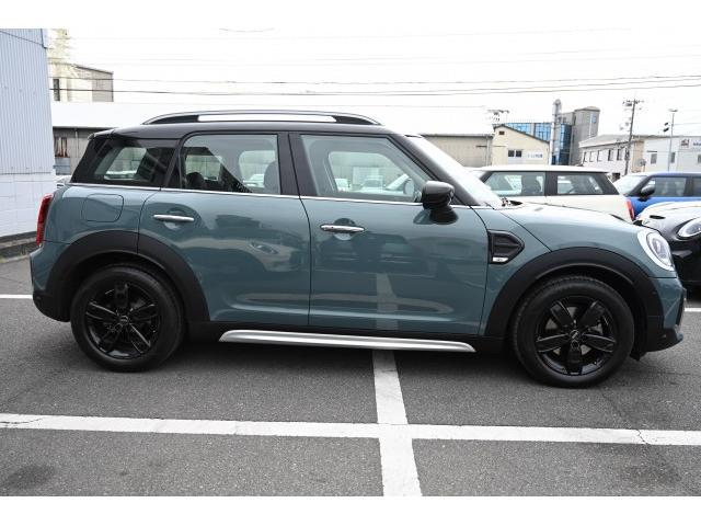 22581354_carP_l_4.jpg
