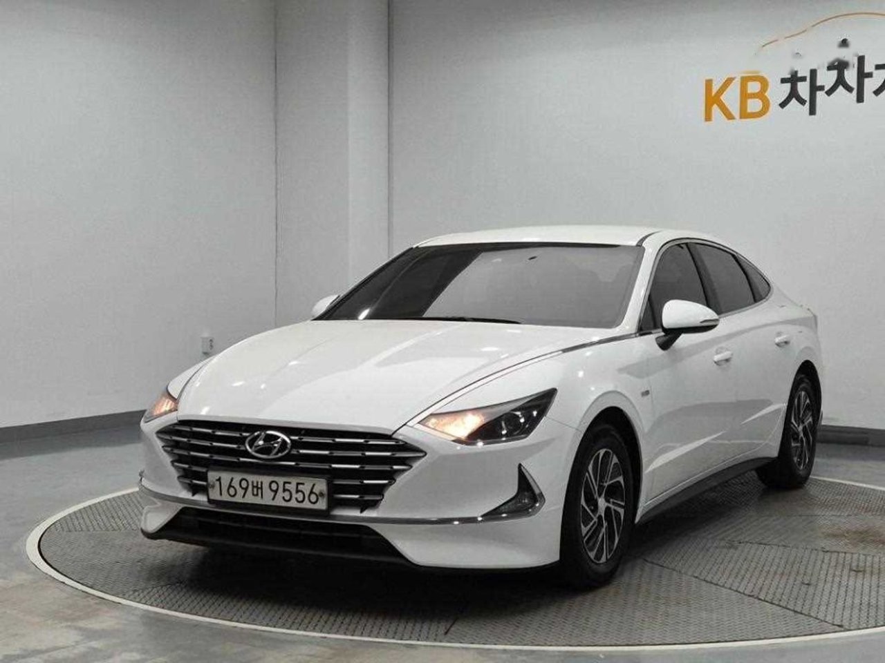 2019 Hyundai Sonata, photo 1 of 1