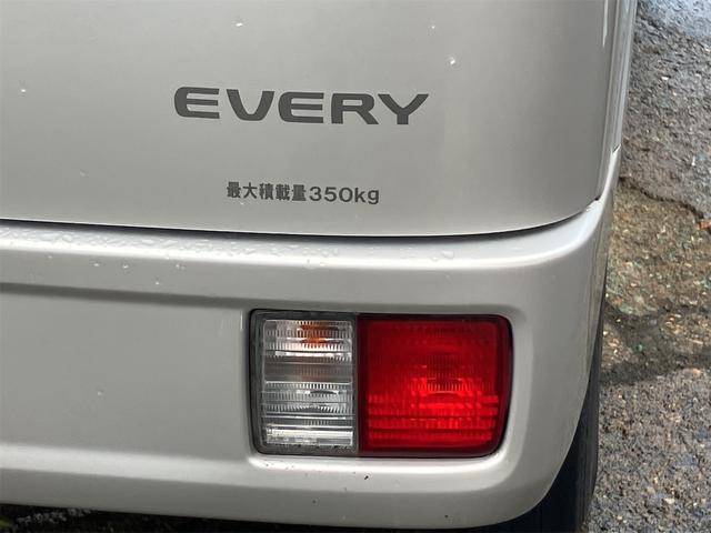 0904075A30260107W00207.jpg