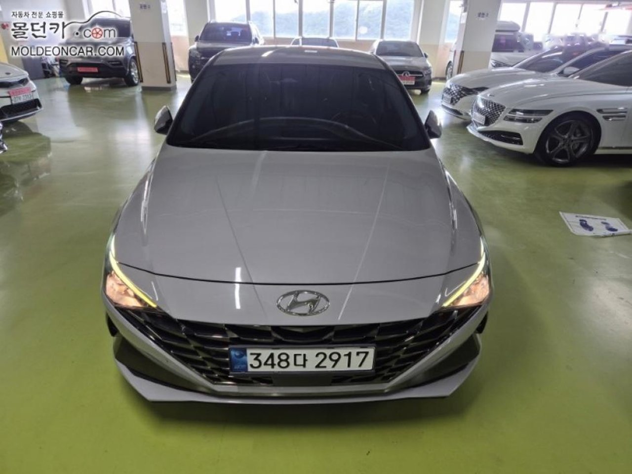 2021 Hyundai Avante, photo 1 of 1