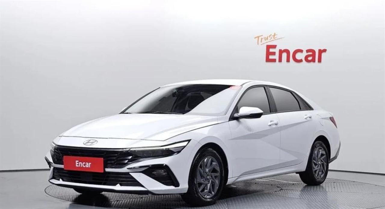 2023 Hyundai Avante, photo 1 of 1