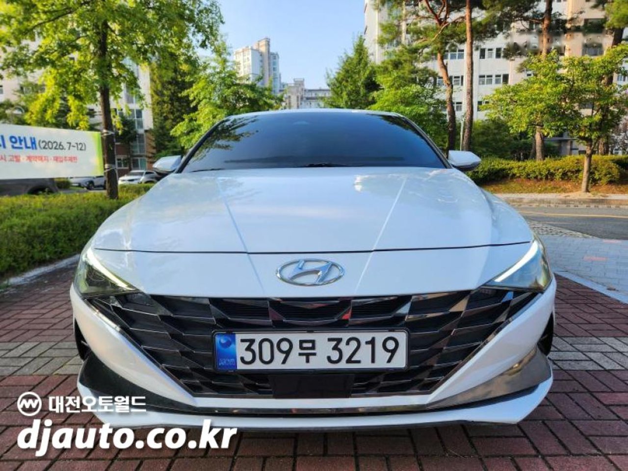 2022 Hyundai Avante, photo 1 of 1