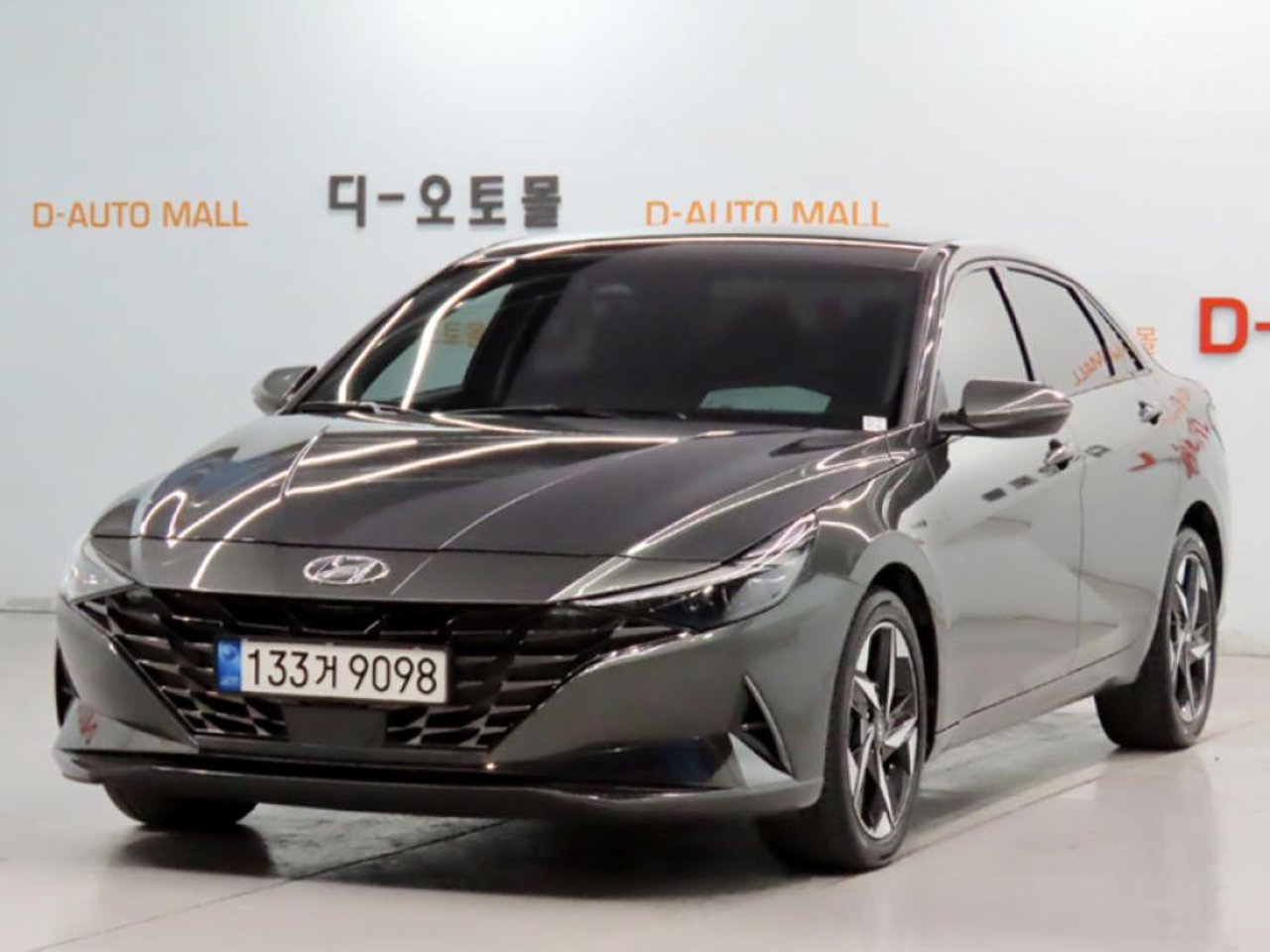 2022 Hyundai Avante, photo 1 of 1