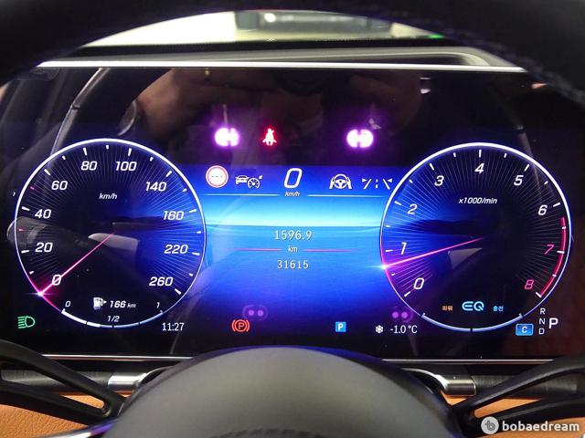 e37216980a8e5e451cf0a3f50f6e8f5f.jpeg