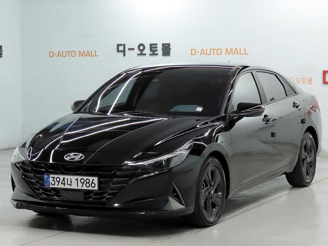 2022 Hyundai Avante, photo 1 of 1