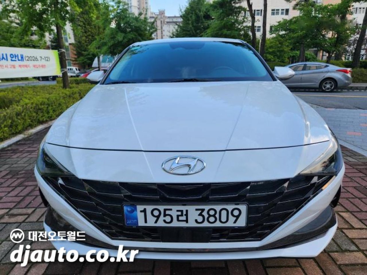 2022 Hyundai Avante, photo 1 of 1