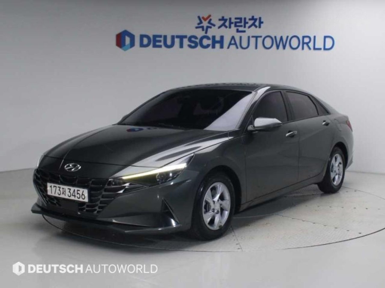 2021 Hyundai Avante, photo 1 of 1