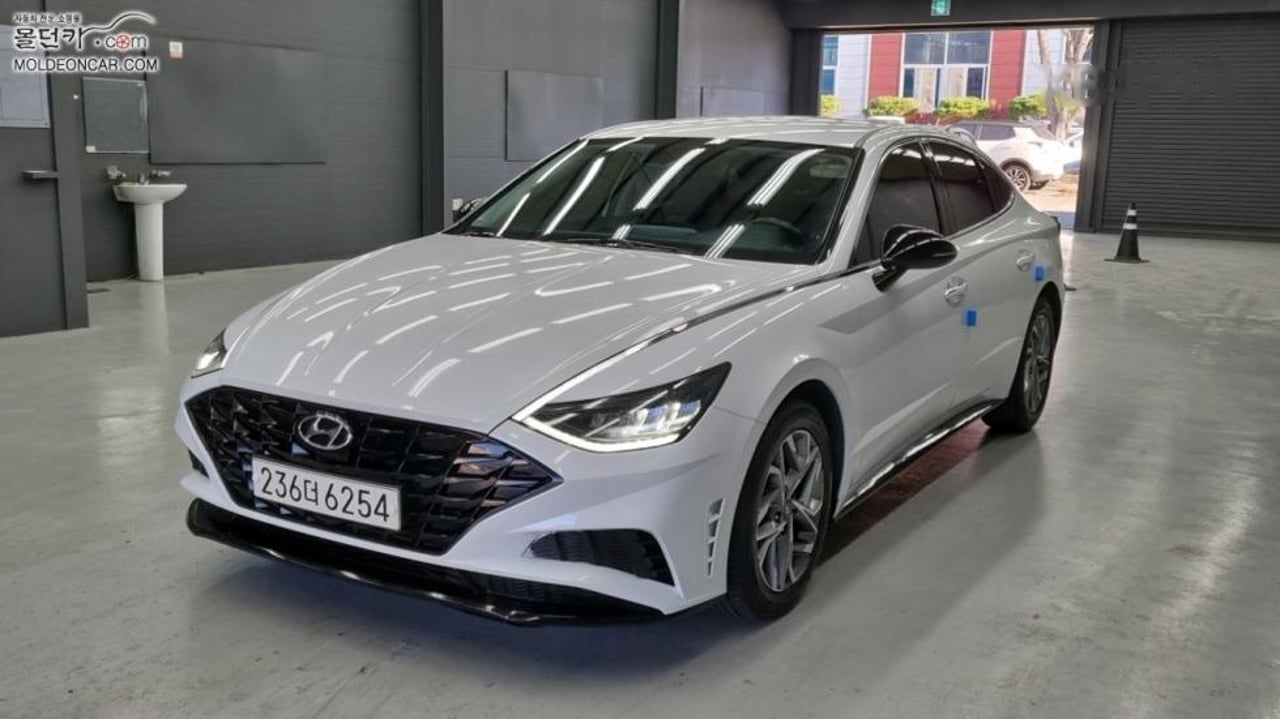 2022 Hyundai Sonata, photo 1 of 1