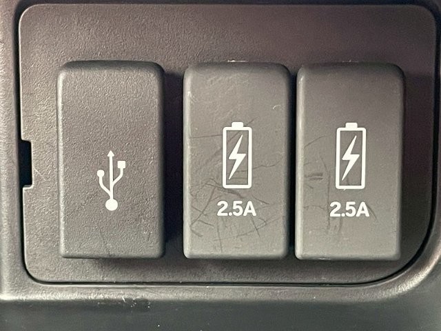 5ce72be4cb982205c1d13652bac6b90c.jpg