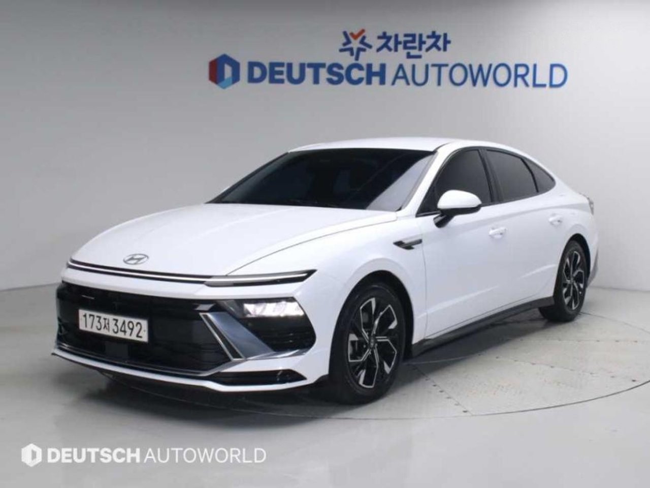 2023 Hyundai Sonata, photo 1 of 1