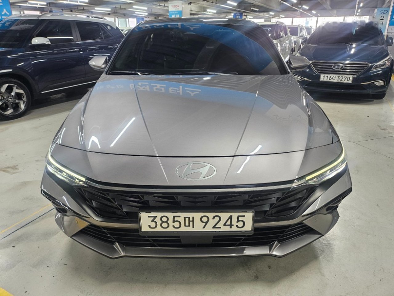 2023 Hyundai Avante, photo 1 of 1