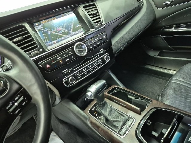 6101000768R10.jpg