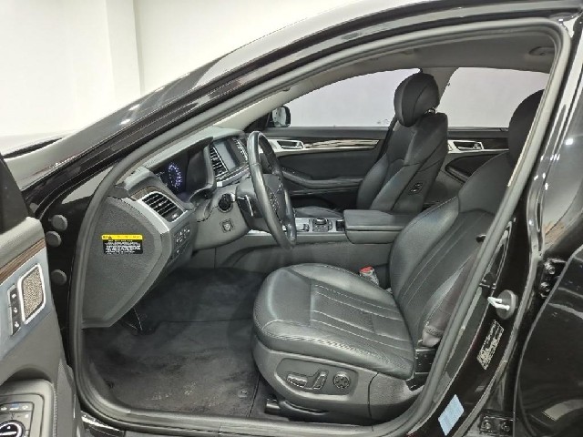6101000695R11.jpg