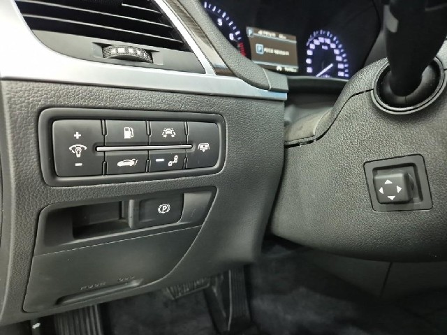 6101000695R18.jpg