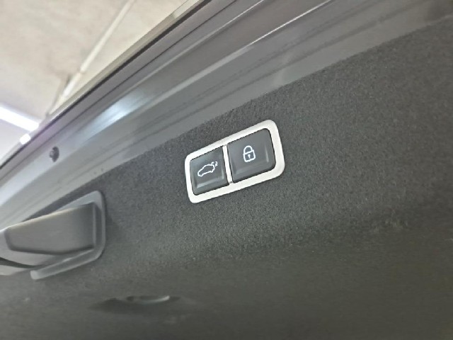 4051500158R16.jpg